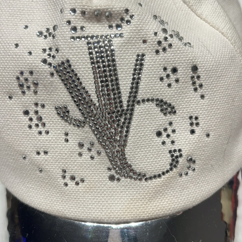 Versace hat - Picture 2 of 10